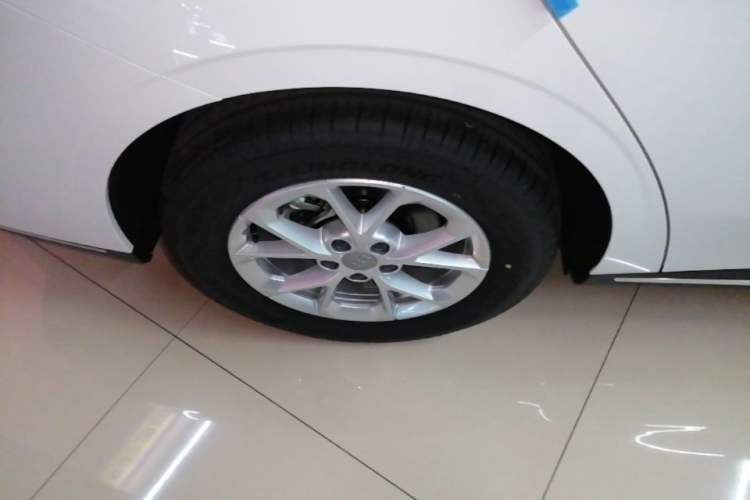 Used Geely Galaxy Stellar 6 2026 Model 125km Long-range Edition Exterior 5