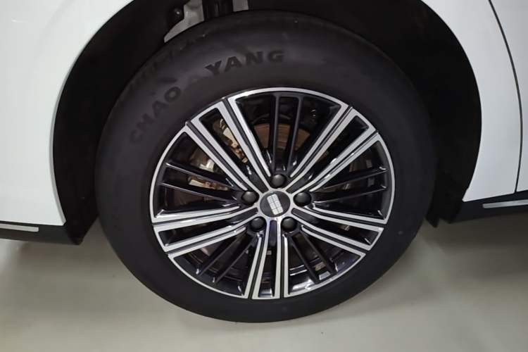 Used Geely Galaxy Stellar 6 2026 Model 125km Exploration+ Edition Exterior 5