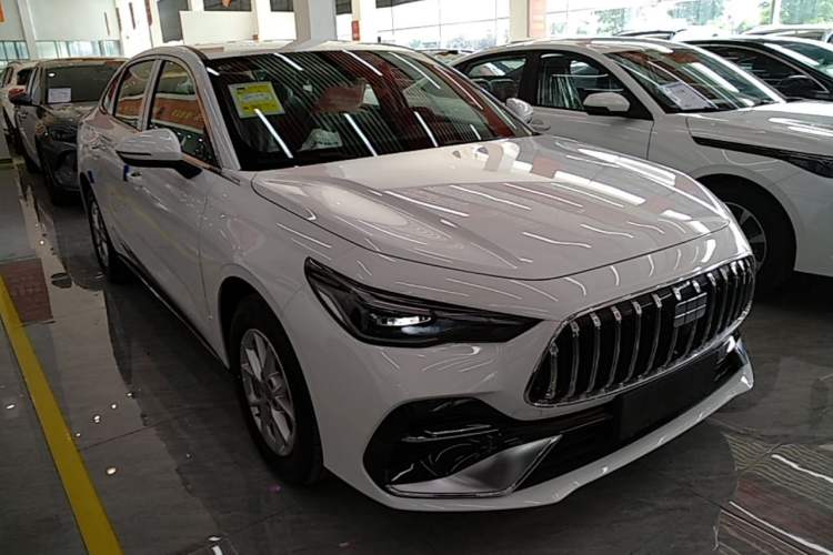 Used Geely Galaxy Stellar 6 2026 Model 125km Long-range Edition Front Right 45 Deg