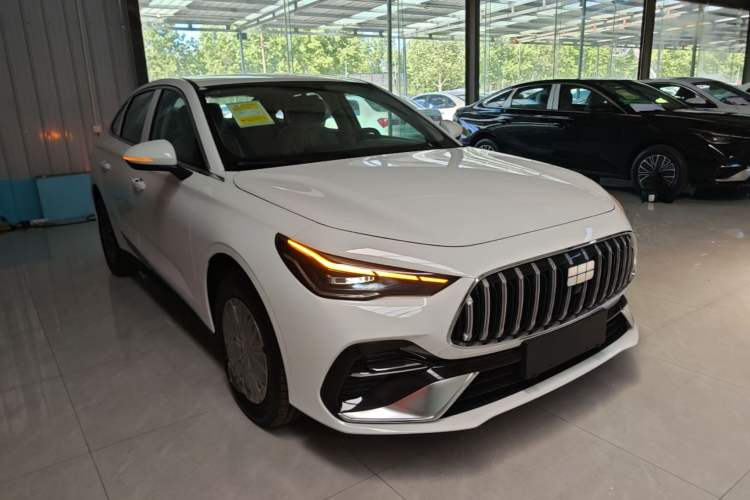 Used Geely Galaxy Stellar 6 2026 Model 60km Free-Style Edition Front Right 45 Deg