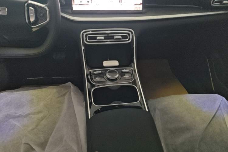Used Geely Galaxy Stellar 6 2026 Model 60km Sailing Edition Gear Lever