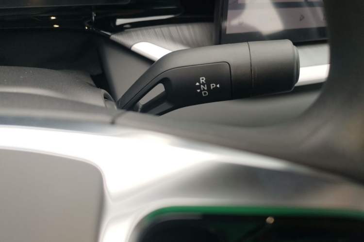 Used Geely Galaxy Stellar 6 2026 Model 60km Sailing Edition Gear Lever