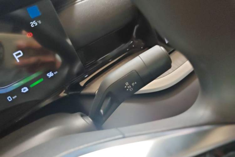 Used Geely Galaxy Stellar 6 2026 Model 60km Free-Style Edition Gear Lever