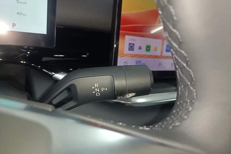Used Geely Galaxy Stellar 6 2026 Model 60km Exploration Edition Gear Lever