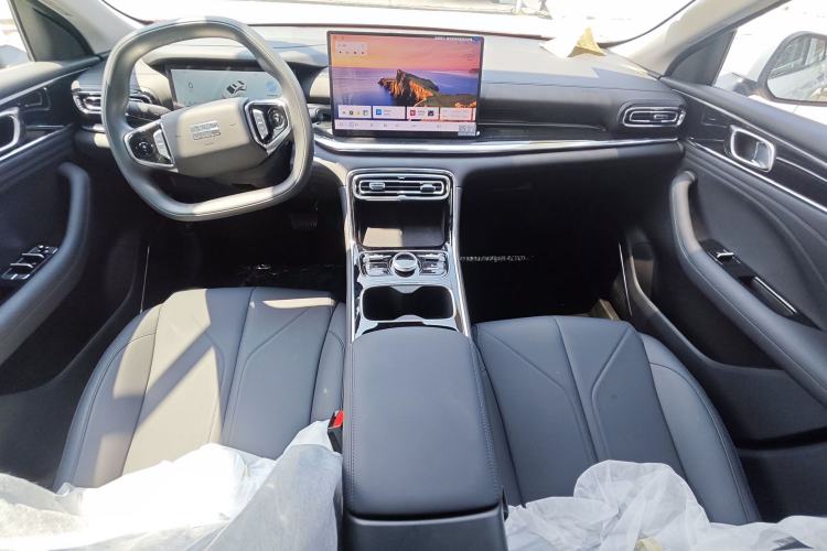 Used Geely Galaxy Stellar 6 2026 Model 125km Long-range Edition Interior 3