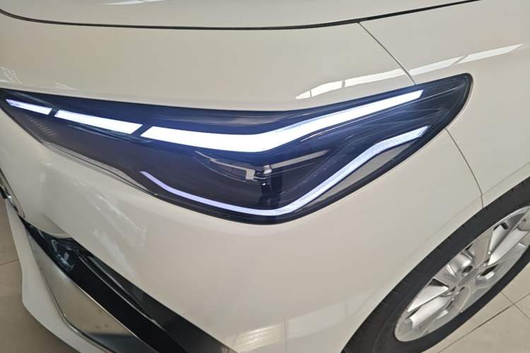Used Geely Galaxy Stellar 6 2026 Model 125km Long-range Edition Left Front Headlight