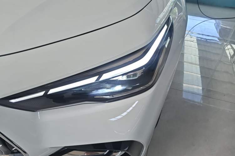 Used Geely Galaxy Stellar 6 2026 Model 60km Free-Style Edition Left Front Headlight