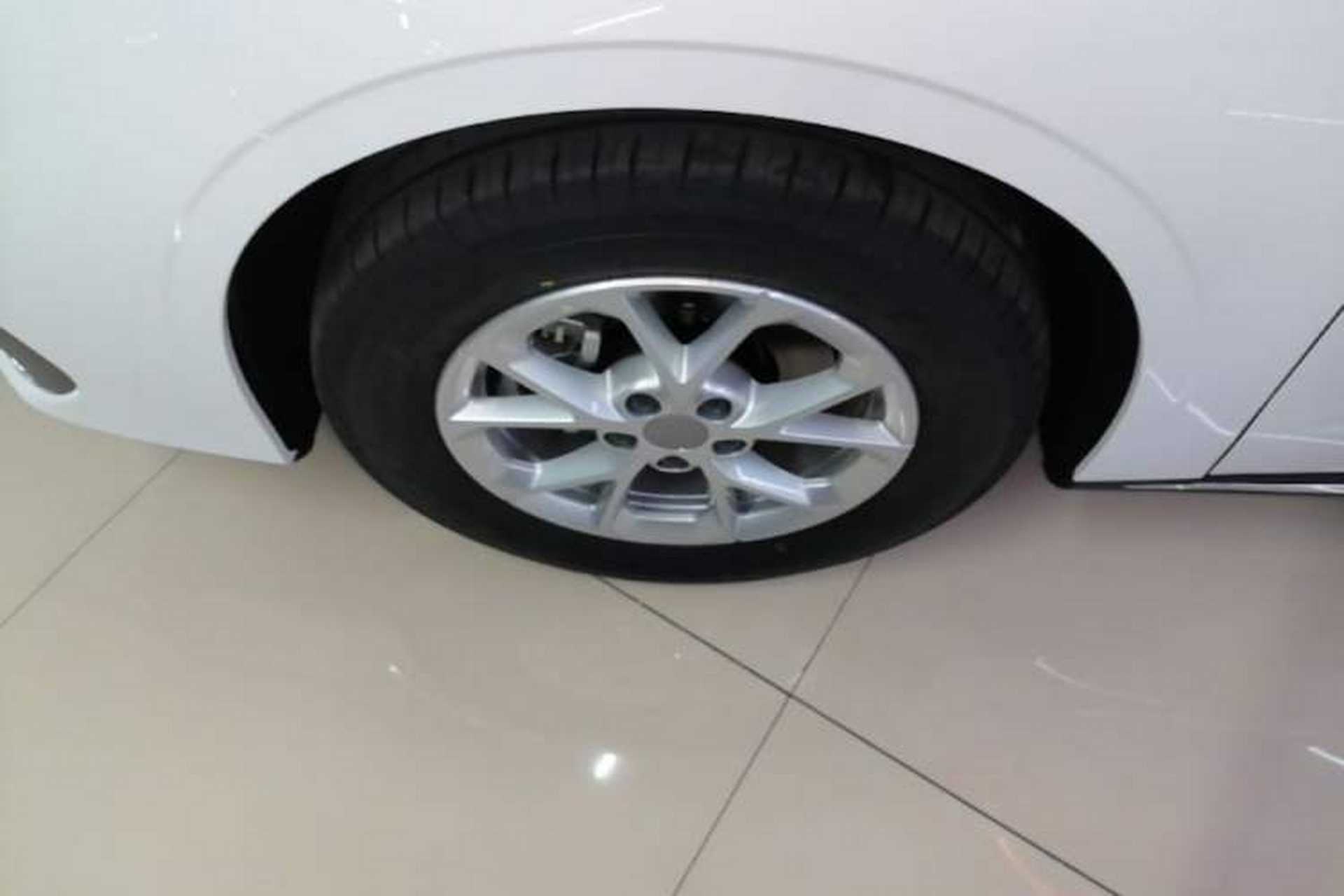 Used Geely Galaxy Stellar 6 2026 Model 125km Long-range Edition Left Front Wheel Hub