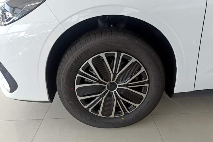 Used Geely Galaxy Stellar 6 2026 Model 125km Free-Style Edition Left Front Wheel Hub