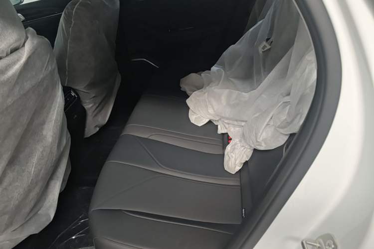 Used Geely Galaxy Stellar 6 2026 Model 125km Long-range Edition Left Rear Seat