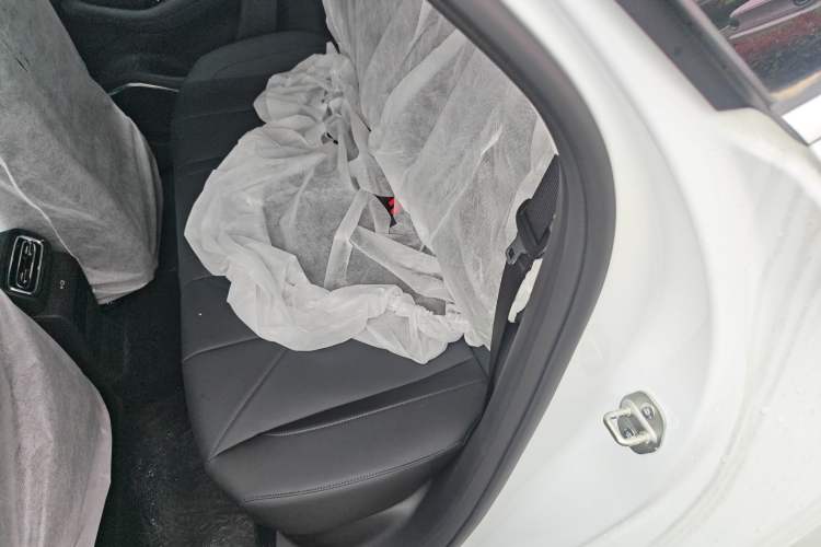 Used Geely Galaxy Stellar 6 2026 Model 125km Long-range Edition Left Rear Seat