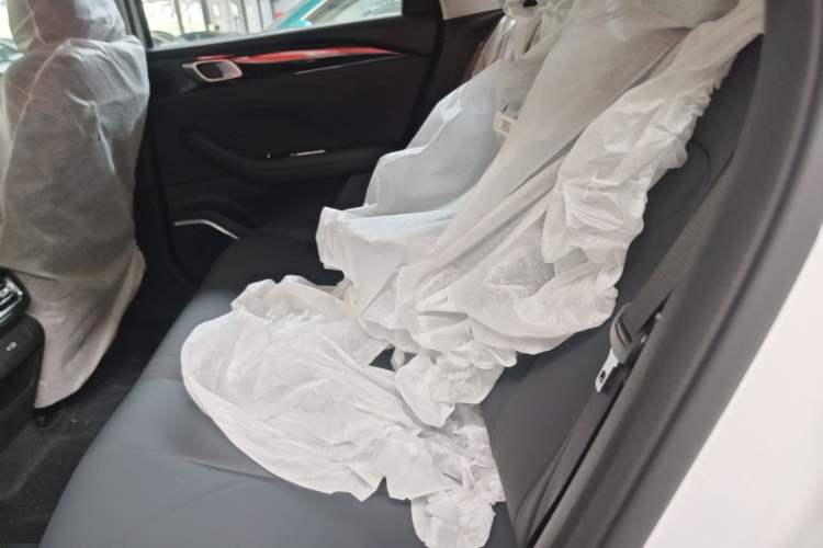 Used Geely Galaxy Stellar 6 2026 Model 125km Long-range Edition Left Rear Seat
