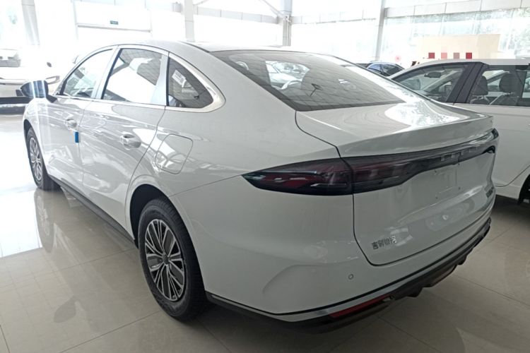 Used Geely Galaxy Stellar 6 2026 Model 125km Free-Style Edition Rear Left 45 Deg