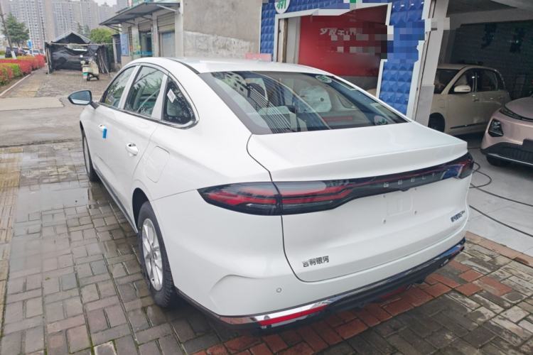 Used Geely Galaxy Stellar 6 2026 Model 125km Long-range Edition Rear Left 45 Deg