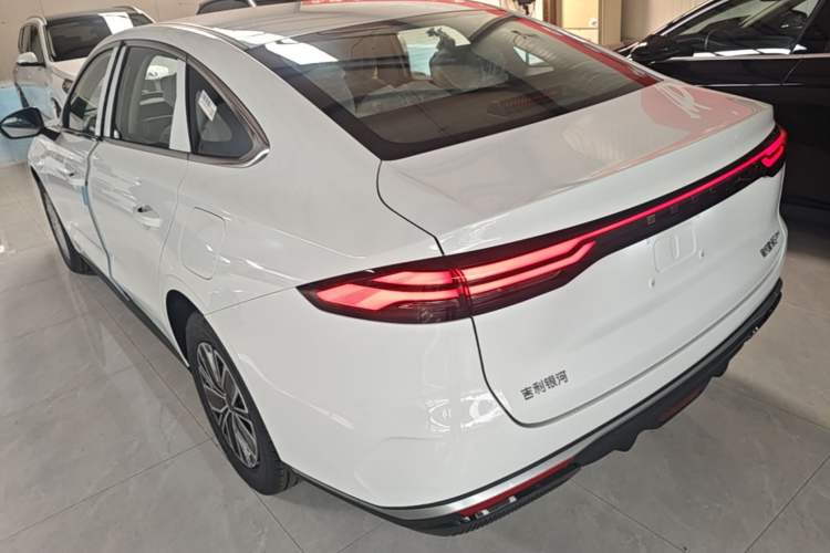 Used Geely Galaxy Stellar 6 2026 Model 60km Free-Style Edition Rear Left 45 Deg