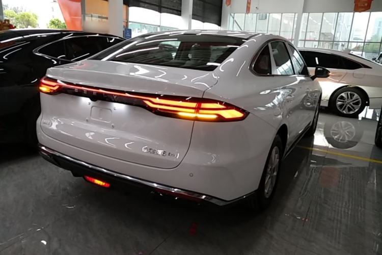 Used Geely Galaxy Stellar 6 2026 Model 125km Long-range Edition Rear Right 45 Deg