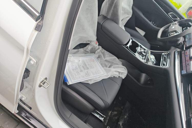 Used Geely Galaxy Stellar 6 2026 Model 125km Long-range Edition Right Front Seat