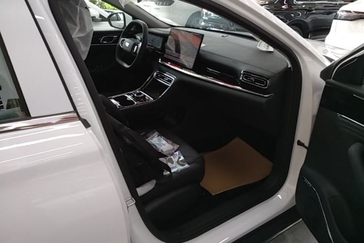 Used Geely Galaxy Stellar 6 2026 Model 125km Long-range Edition Right Front Seat