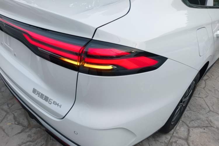 Used Geely Galaxy Stellar 6 2026 Model 125km Free-Style Edition Right Rear Taillight