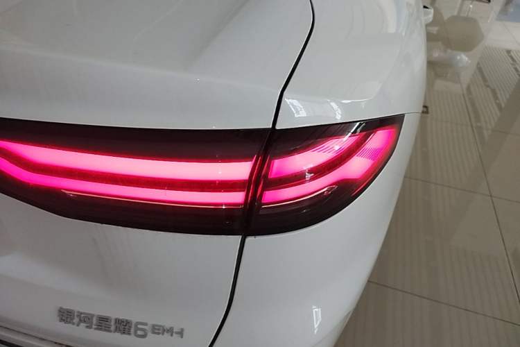 Used Geely Galaxy Stellar 6 2026 Model 125km Long-range Edition Right Rear Taillight