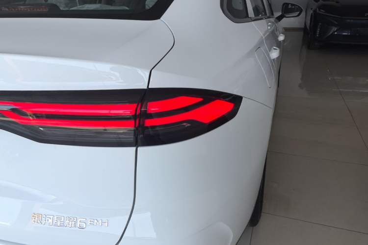 Used Geely Galaxy Stellar 6 2026 Model 125km Long-range Edition Right Rear Taillight