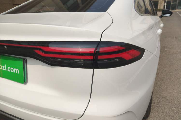 Used Geely Galaxy Stellar 6 2026 Model 60km Sailing Edition Right Rear Taillight