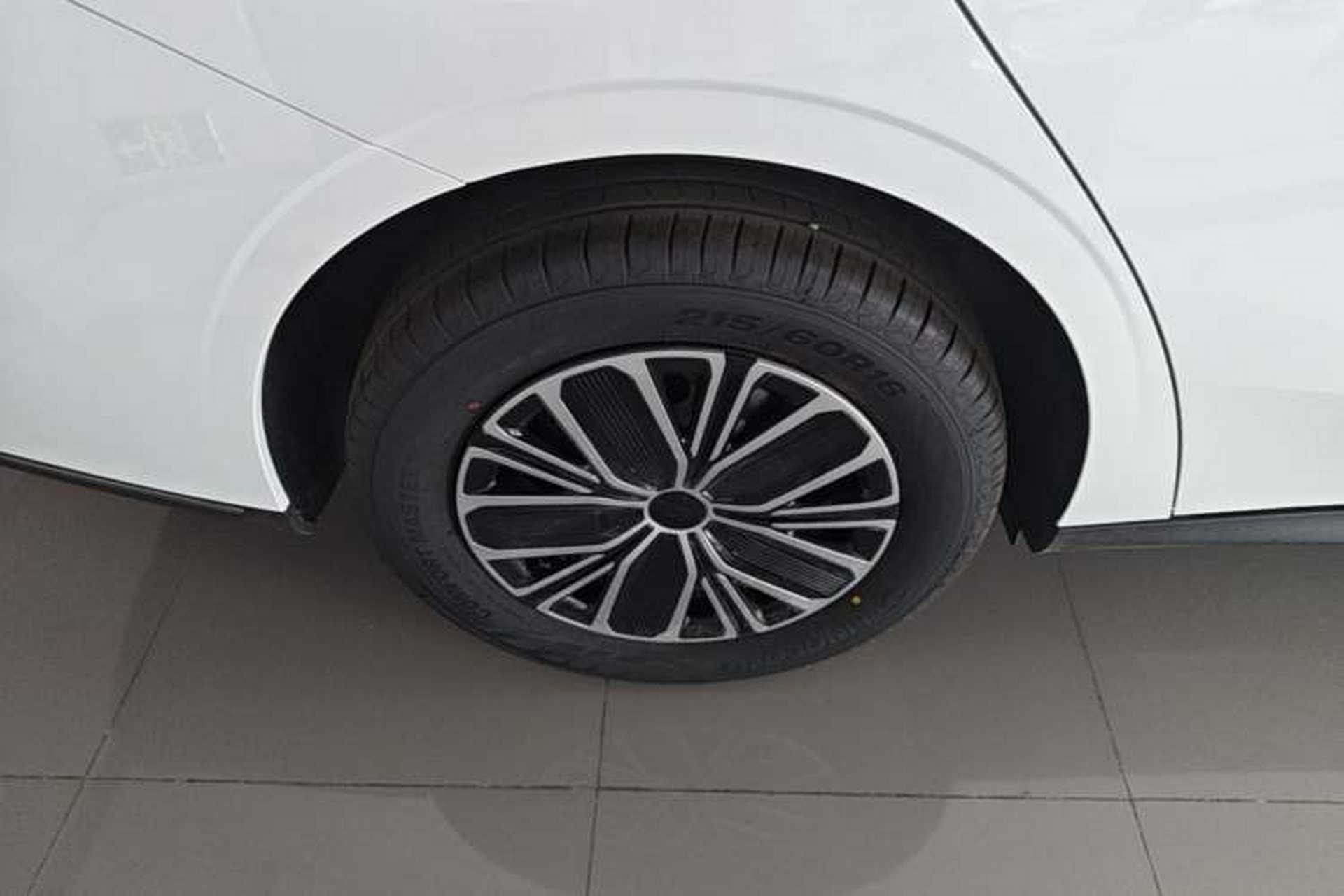 Used Geely Galaxy Stellar 6 2026 Model 60km Sailing Edition Right Rear Wheel Hub