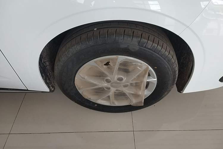 Used Geely Galaxy Stellar 6 2026 Model 125km Long-range Edition Right Rear Wheel Hub