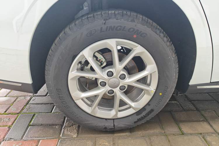Used Geely Galaxy Stellar 6 2026 Model 125km Long-range Edition Right Rear Wheel Hub