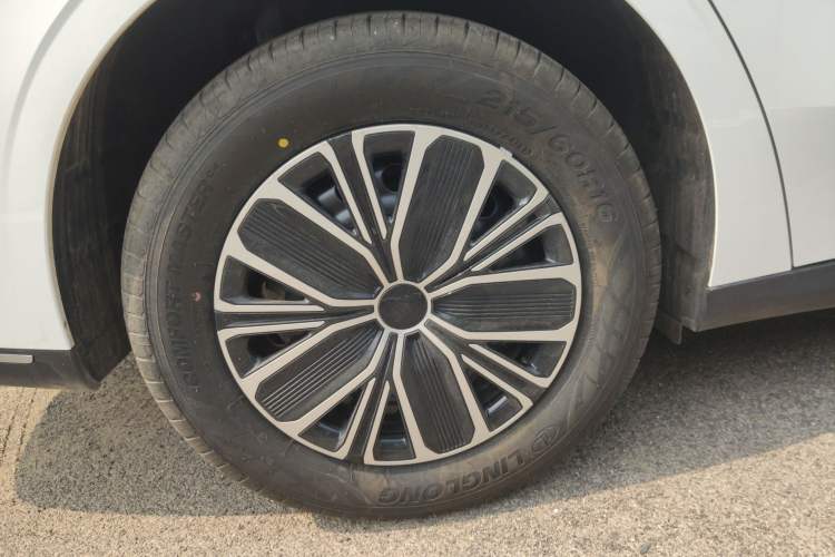 Used Geely Galaxy Stellar 6 2026 Model 60km Sailing Edition Right Rear Wheel Hub