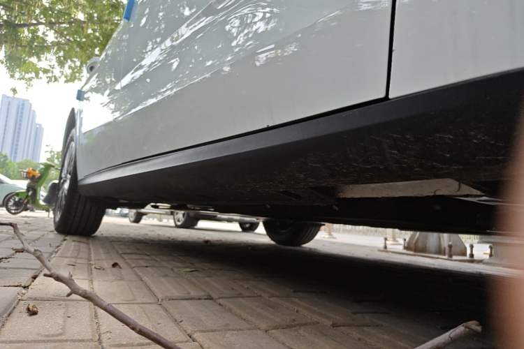 Used Geely Galaxy Stellar 6 2026 Model 60km Sailing Edition Right Side Sill