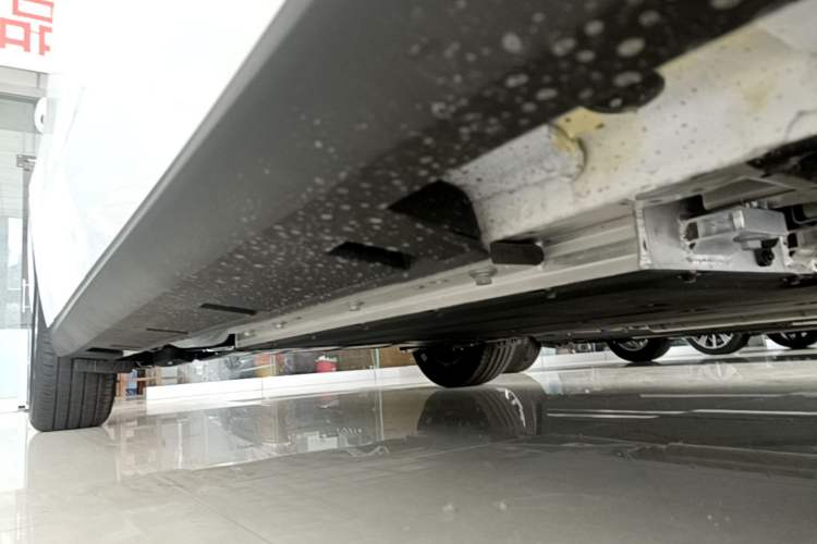 Used Geely Galaxy Stellar 6 2026 Model 125km Free-Style Edition Right Side Sill