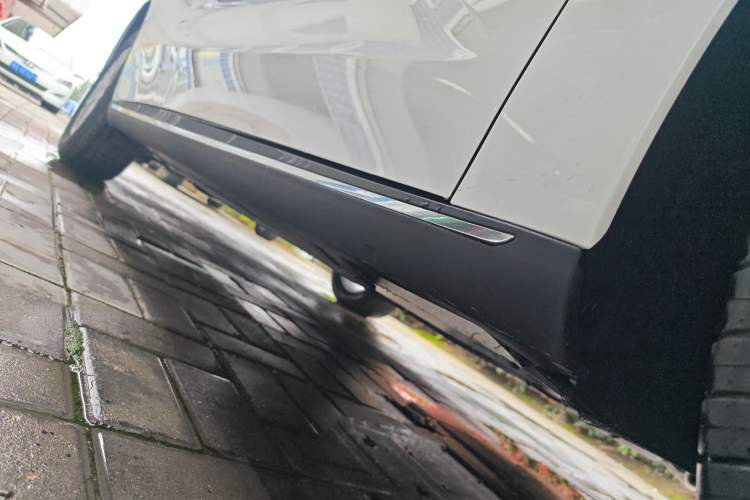 Used Geely Galaxy Stellar 6 2026 Model 125km Long-range Edition Right Side Sill