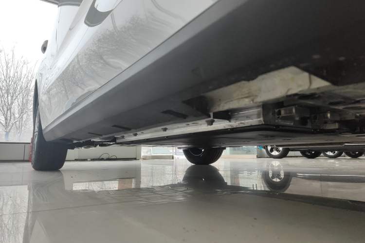 Used Geely Galaxy Stellar 6 2026 Model 125km Free-Style Edition Right Side Sill