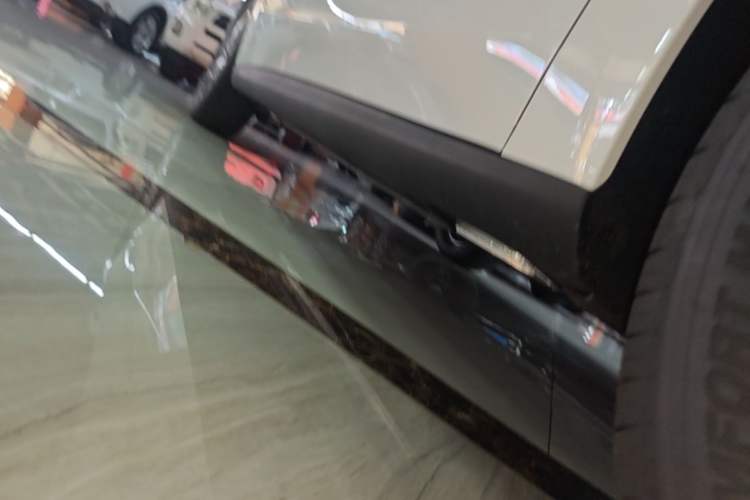 Used Geely Galaxy Stellar 6 2026 Model 125km Free-Style Edition Right Side Sill