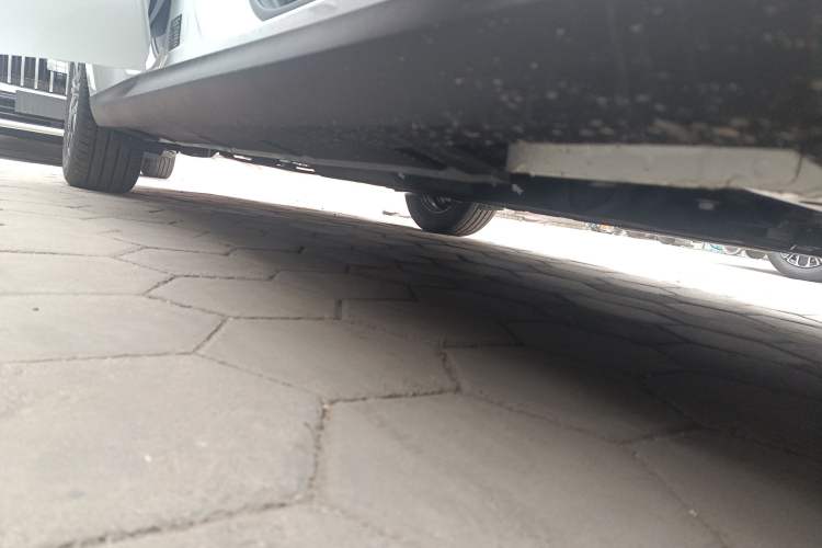 Used Geely Galaxy Stellar 6 2026 Model 60km Sailing Edition Right Side Sill