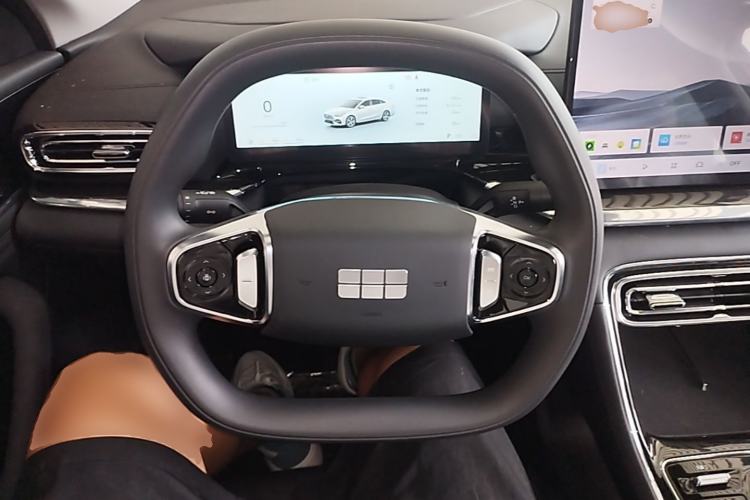 Used Geely Galaxy Stellar 6 2026 Model 125km Long-range Edition Steering Wheel