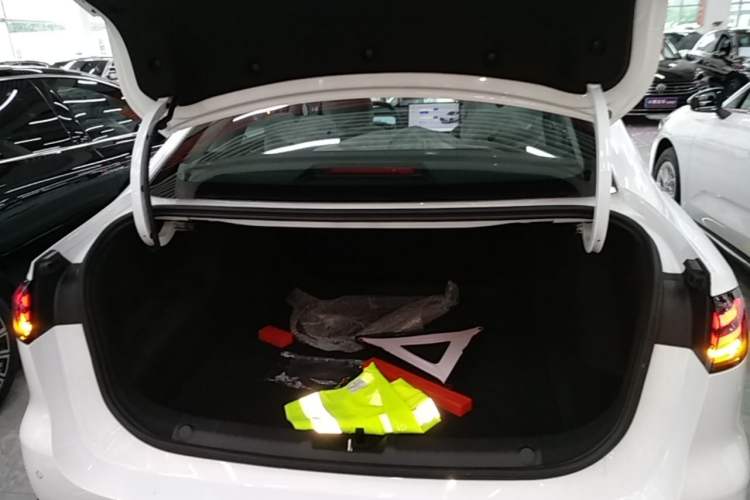 Used Geely Galaxy Stellar 6 2026 Model 125km Long-range Edition Trunk