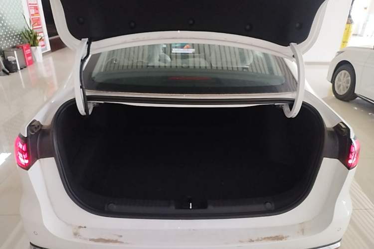 Used Geely Galaxy Stellar 6 2026 Model 125km Long-range Edition Trunk