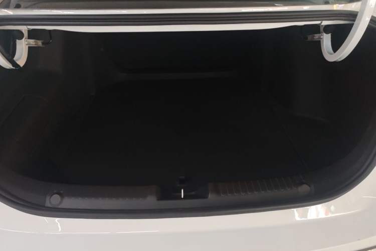 Used Geely Galaxy Stellar 6 2026 Model 125km Free-Style Edition Trunk