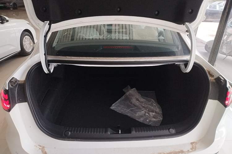 Used Geely Galaxy Stellar 6 2026 Model 125km Long-range Edition Trunk