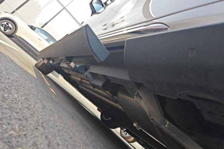 Used Geely Galaxy V900 2026 Model Jin Hui Collection Edition Left Side Sill