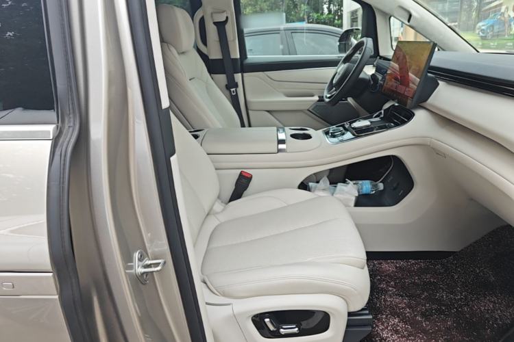Used Geely Galaxy V900 2026 Model Jin Hui Collection Edition Right Front Seat
