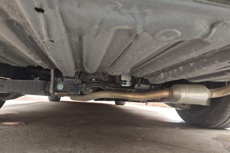 Used Geely Galaxy V900 2026 Model 1220 Four-Wheel Drive Max Edition Chassis Rear