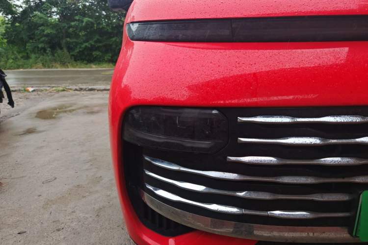 Used Geely Galaxy V900 2026 Model 1220 Four-Wheel Drive Max Edition Right Front Headlight