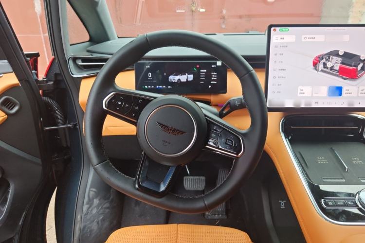 Used Geely Galaxy V900 2026 Model 1220 Four-Wheel Drive Max Edition Steering Wheel