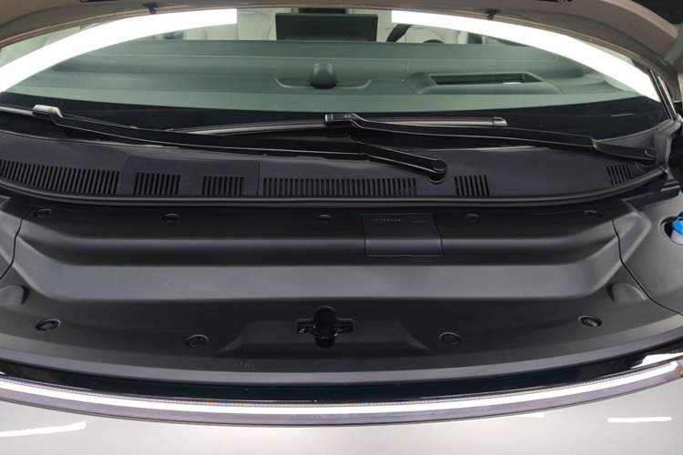 Used Geely Galaxy V900 2026 Model Jin Hui Collection Edition Engine Bay