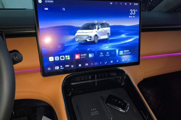 Used Geely Galaxy V900 2026 Model 1220 Four-Wheel Drive Max Edition Audio And AC Panel