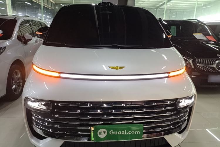 Used Geely Galaxy V900 2026 Model 1220 Four-Wheel Drive Max Edition Front