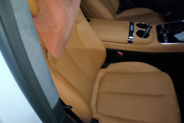 Used Geely Galaxy V900 2026 Model 1220 Four-Wheel Drive Max Edition Right Front Seat